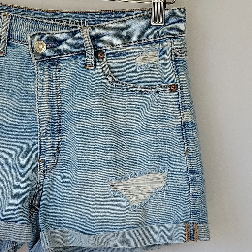 American Eagle Outfitters mom shorts
